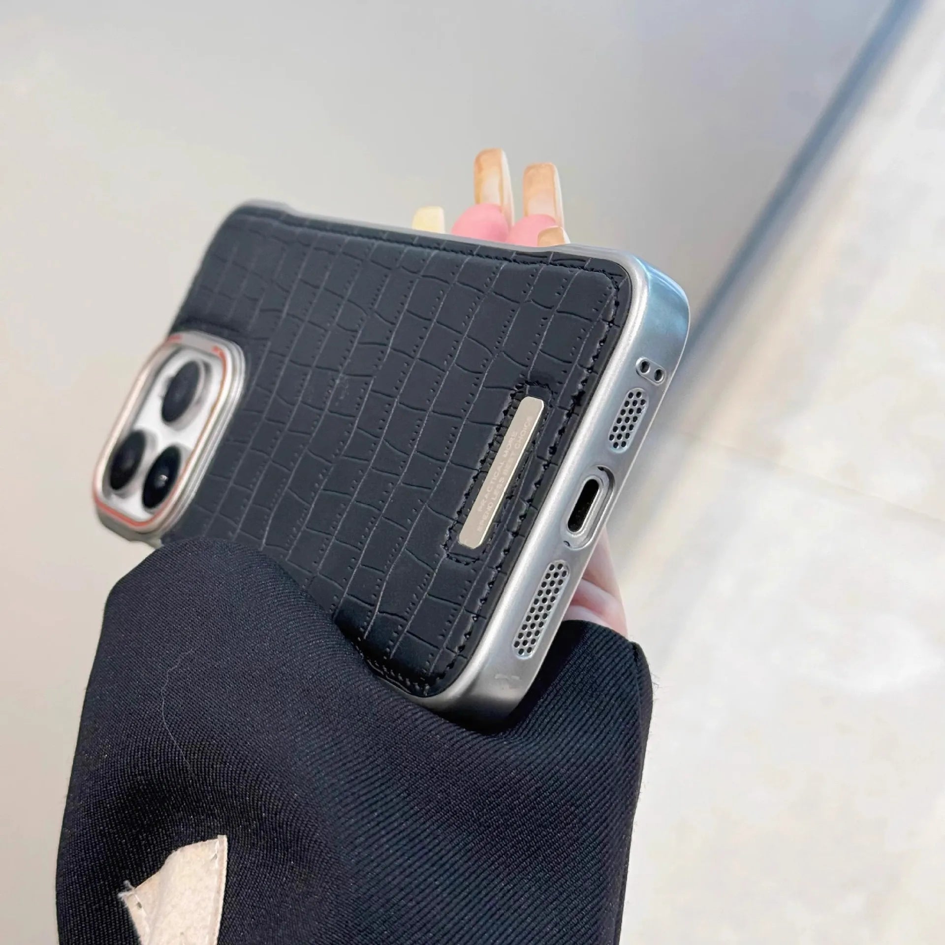 Frameless Crocodile Pattern Case For iPhone