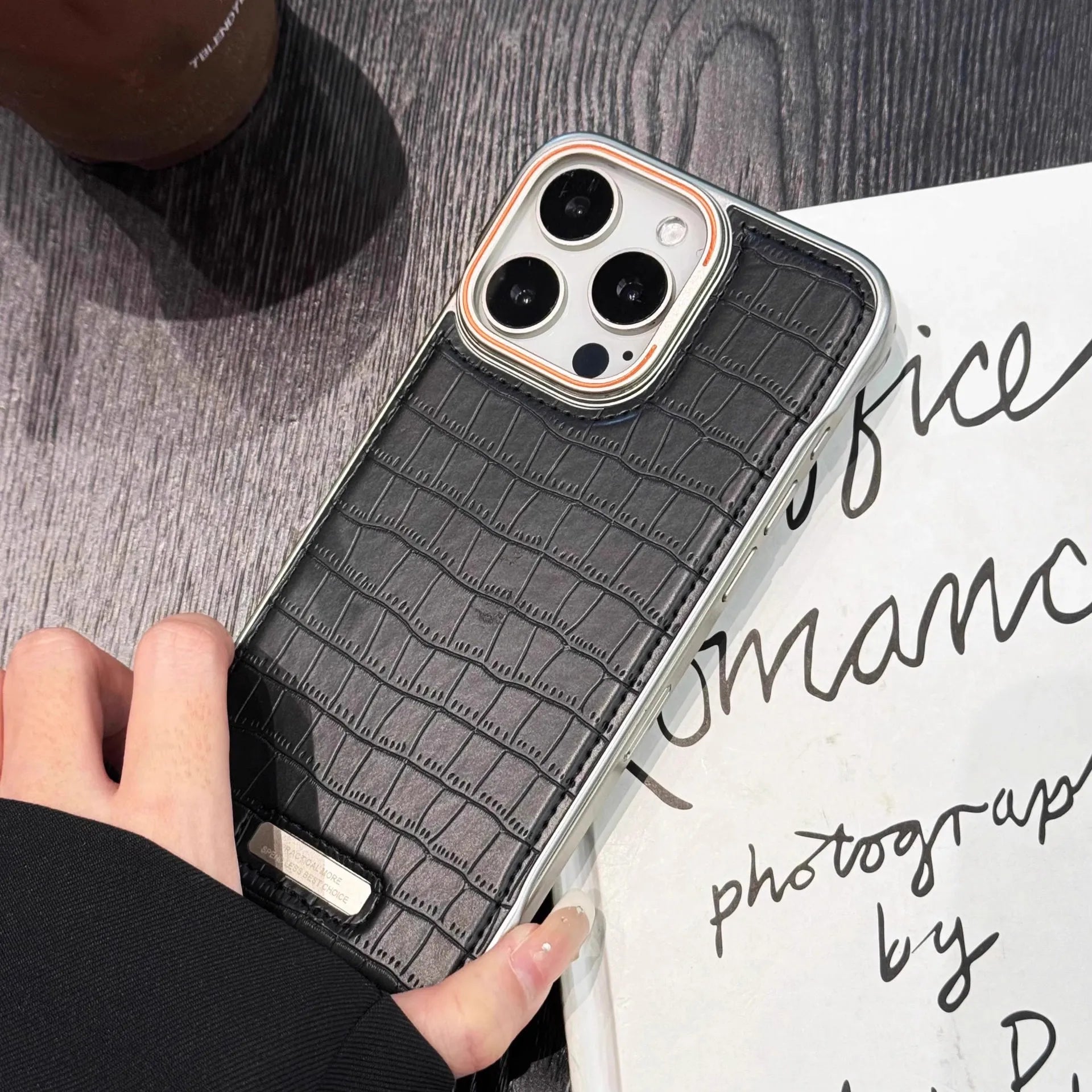 Frameless Crocodile Pattern Case For iPhone