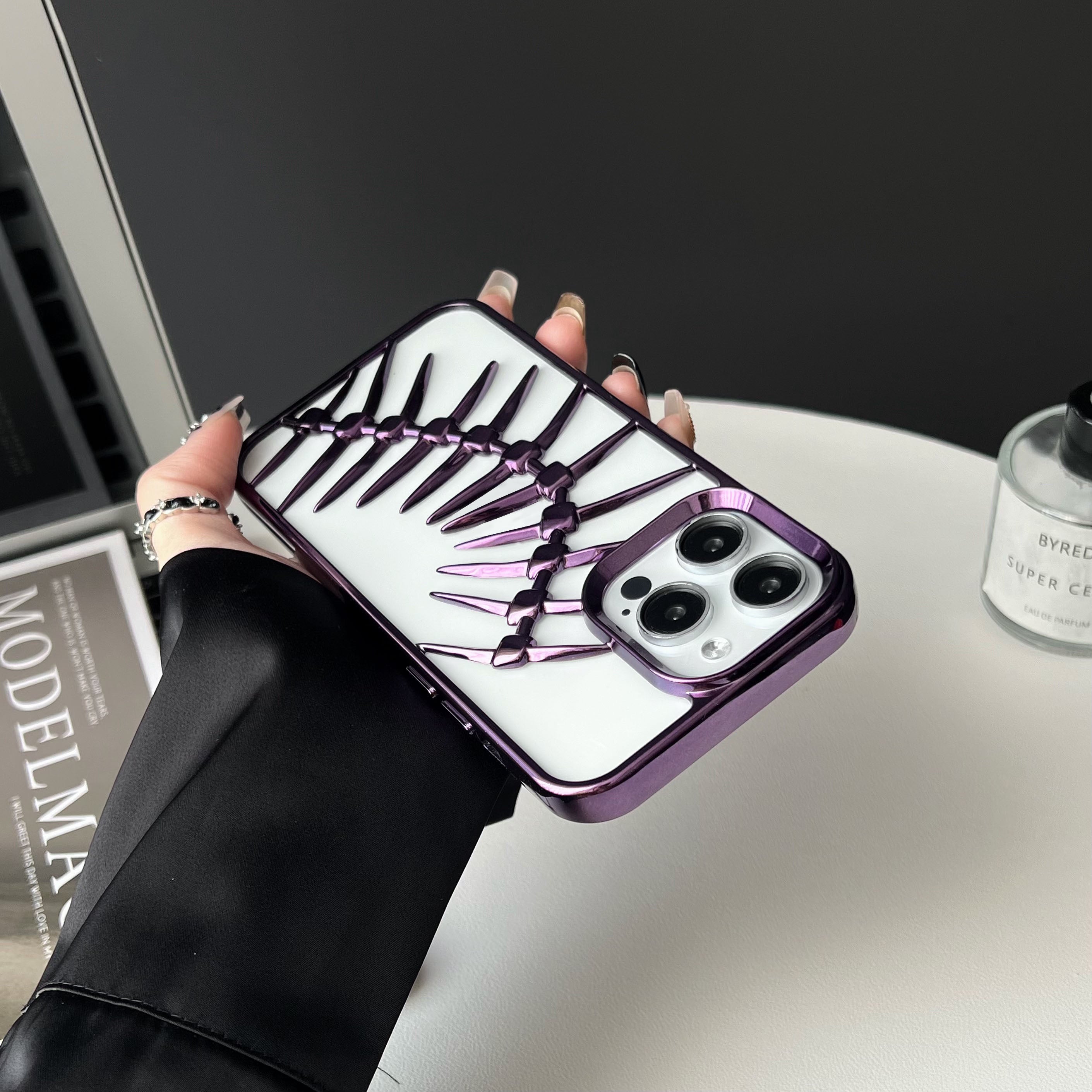 3D Spine Design Case For iPhone