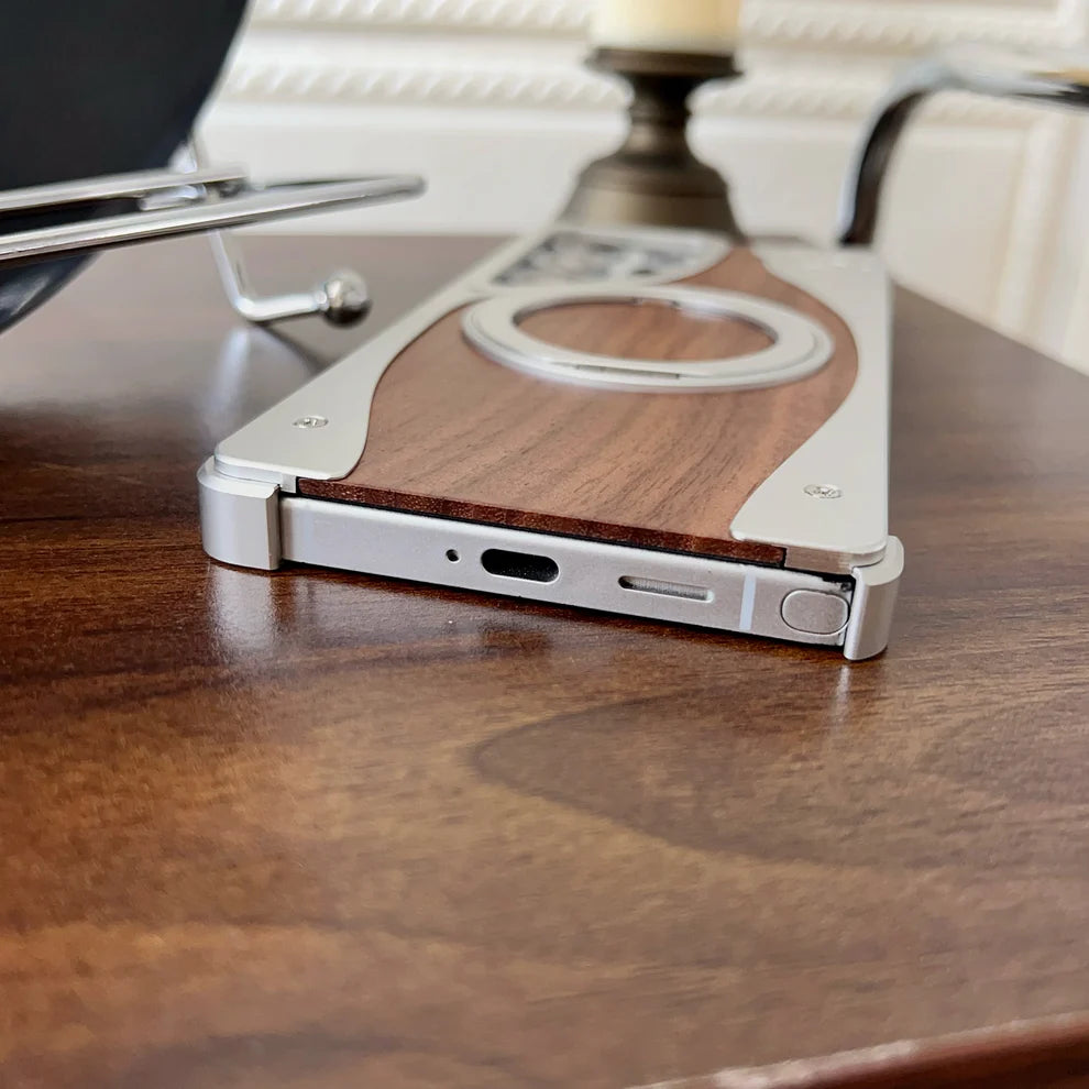 WoodMetalBlend Case With Stand