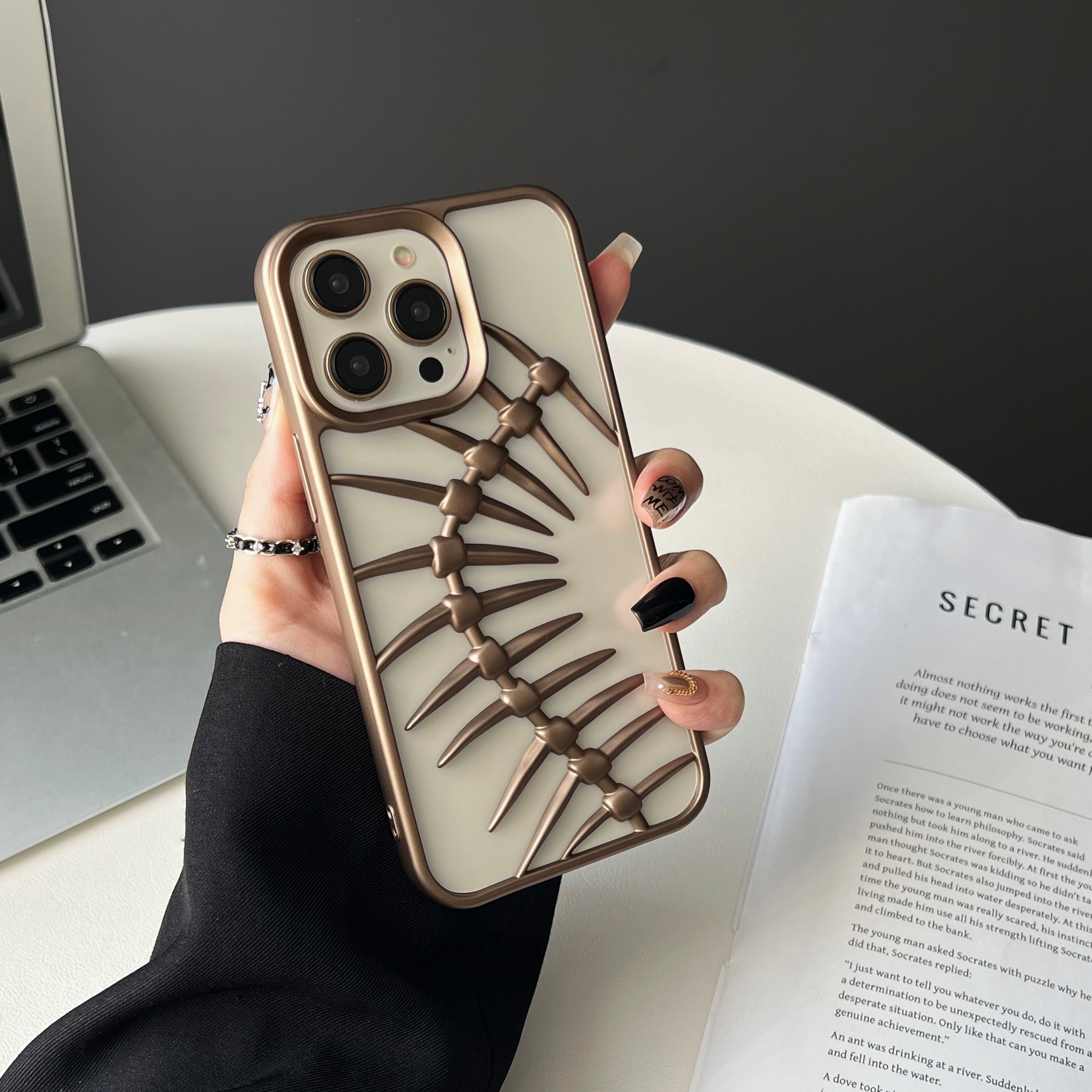 3D Spine Design Case For iPhone
