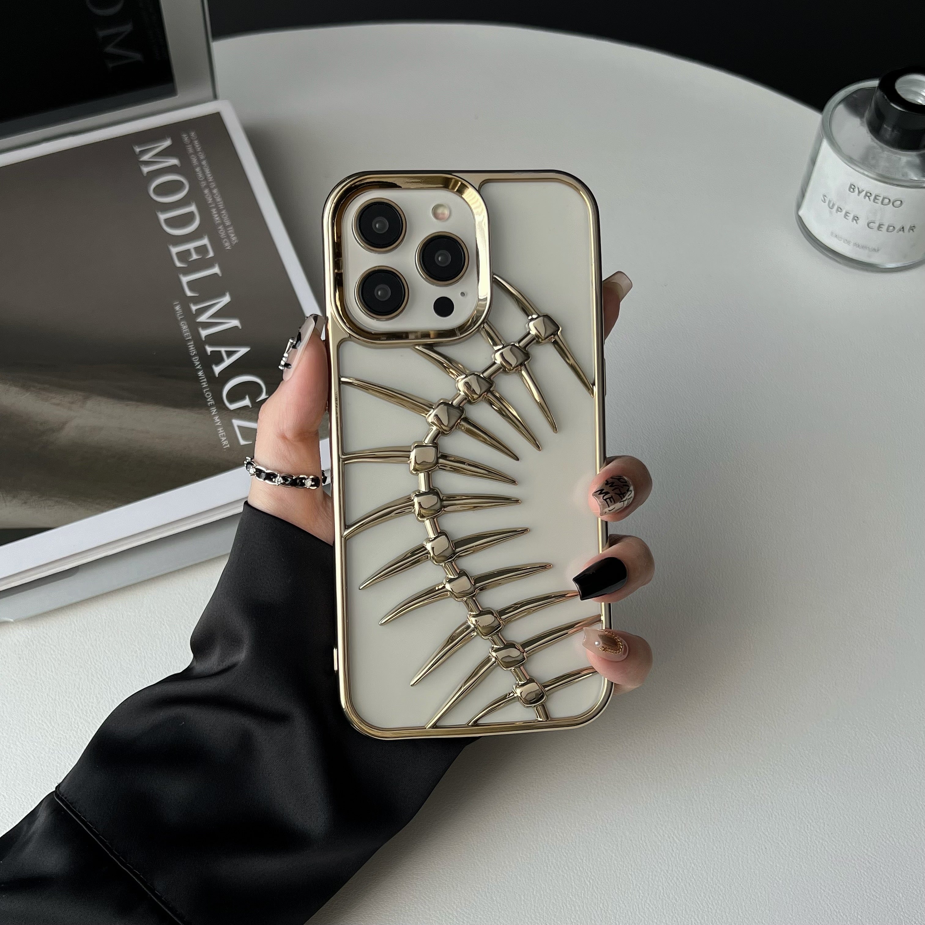 3D Spine Design Case For iPhone