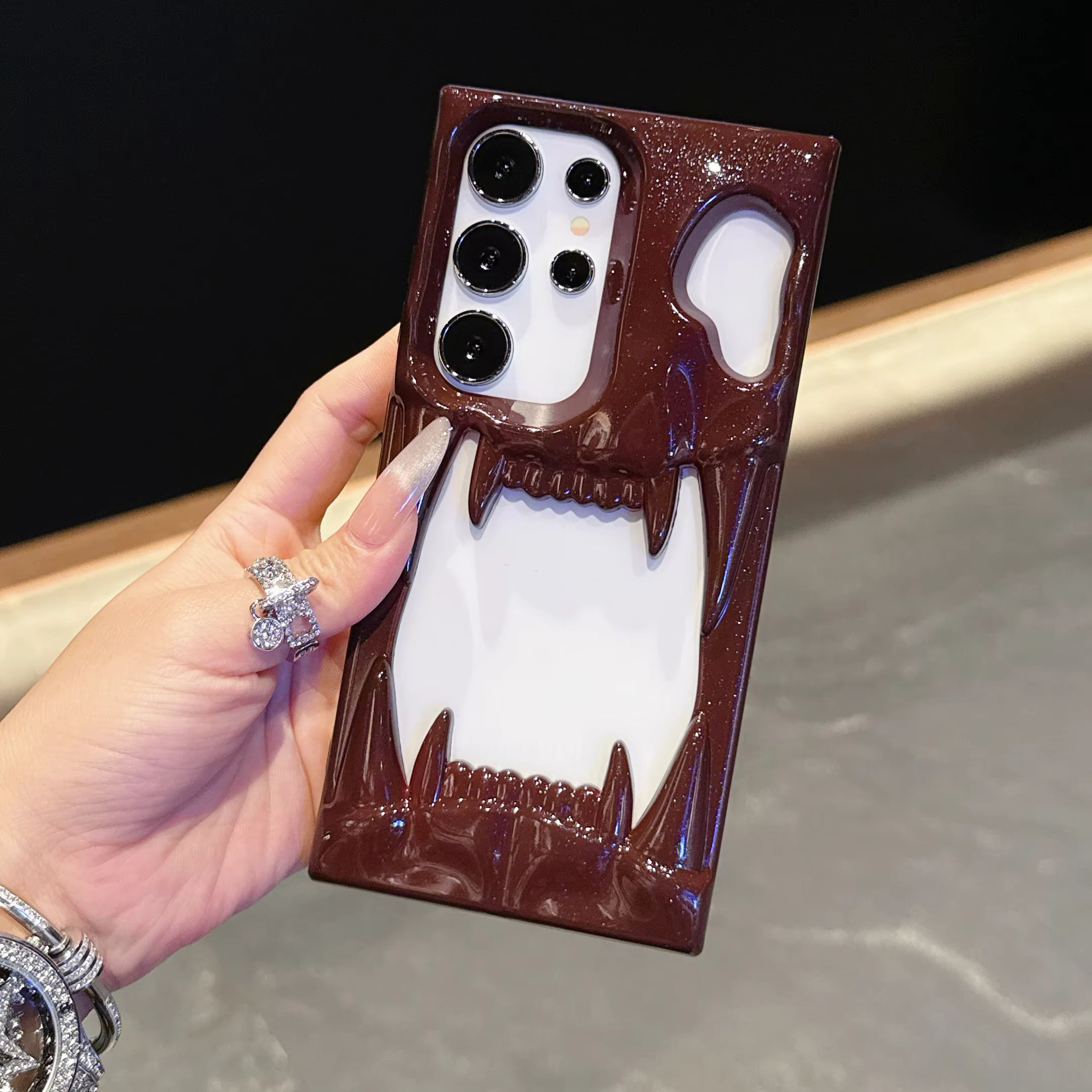 Hollow TigerTeeth Design Case For Samsung