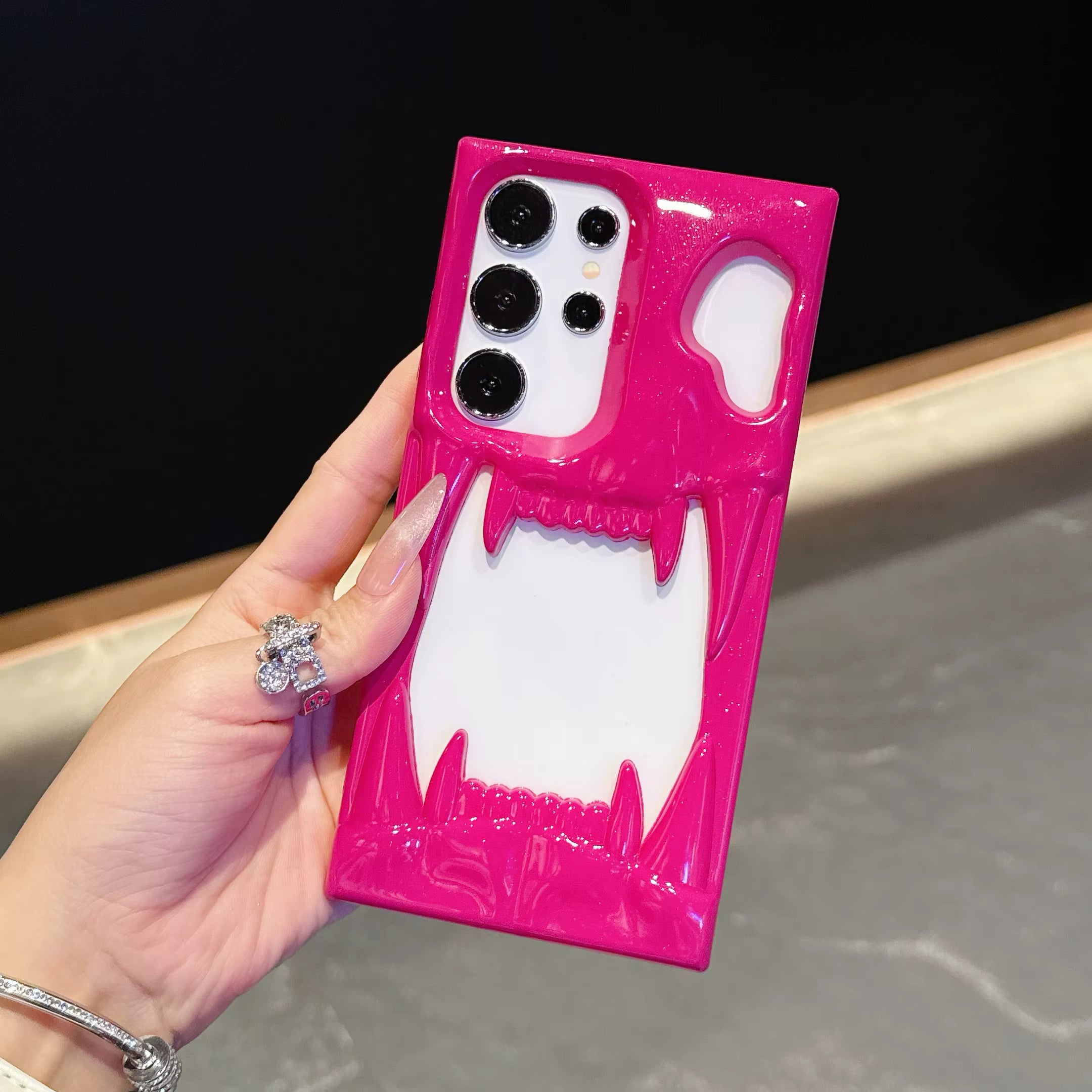 Hollow TigerTeeth Design Case For Samsung