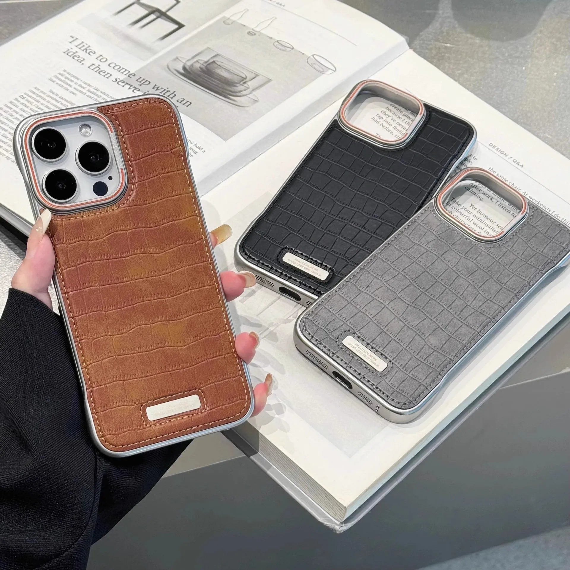 Frameless Crocodile Pattern Case For iPhone