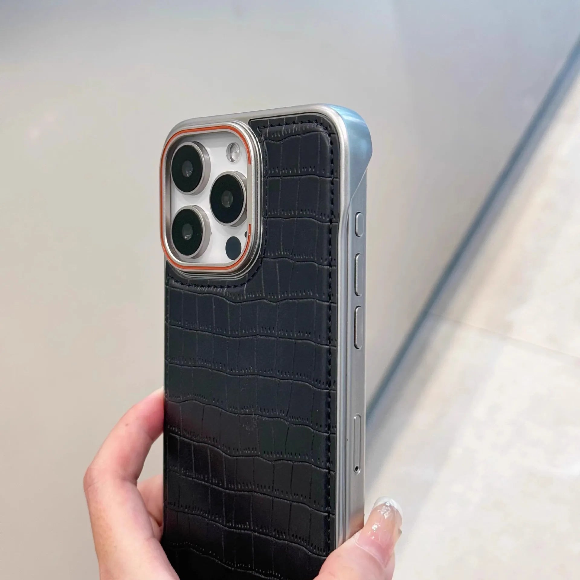 Frameless Crocodile Pattern Case For iPhone