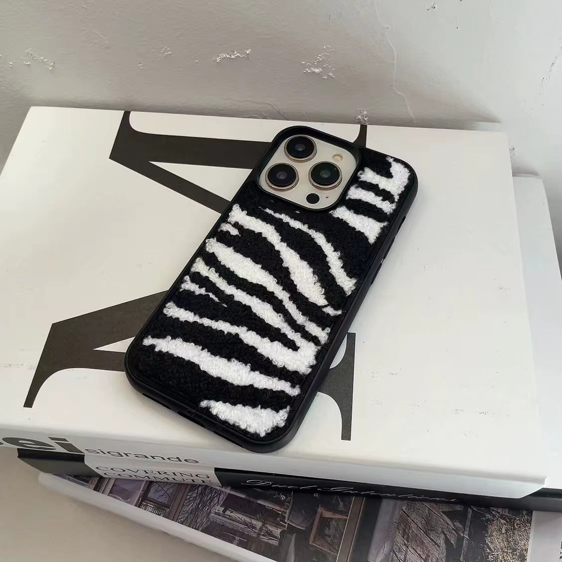 Woolen Art Case For iPhone